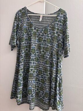 LuLaRoe Gray Scoop Neck Tunic with Green and Blue Floral Motif